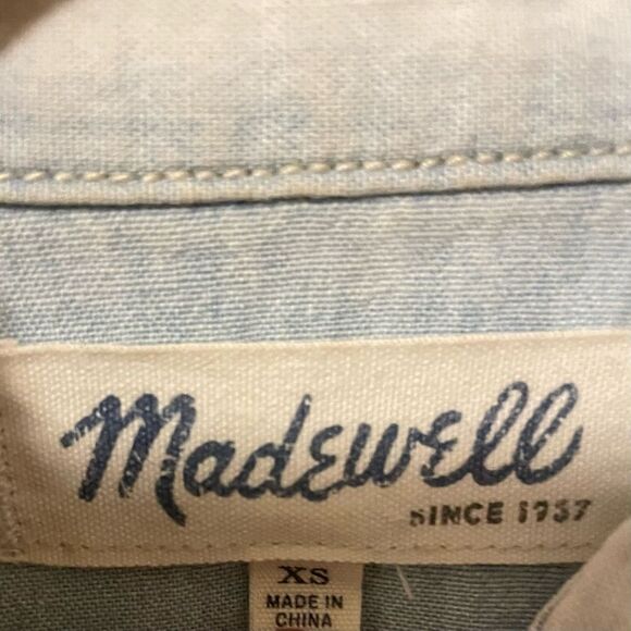Madewell Light Blue Denim Button-Up Shirt - Picture 6 of 6
